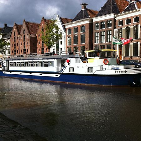 Botel Zwaantje Амстердам Номер фото